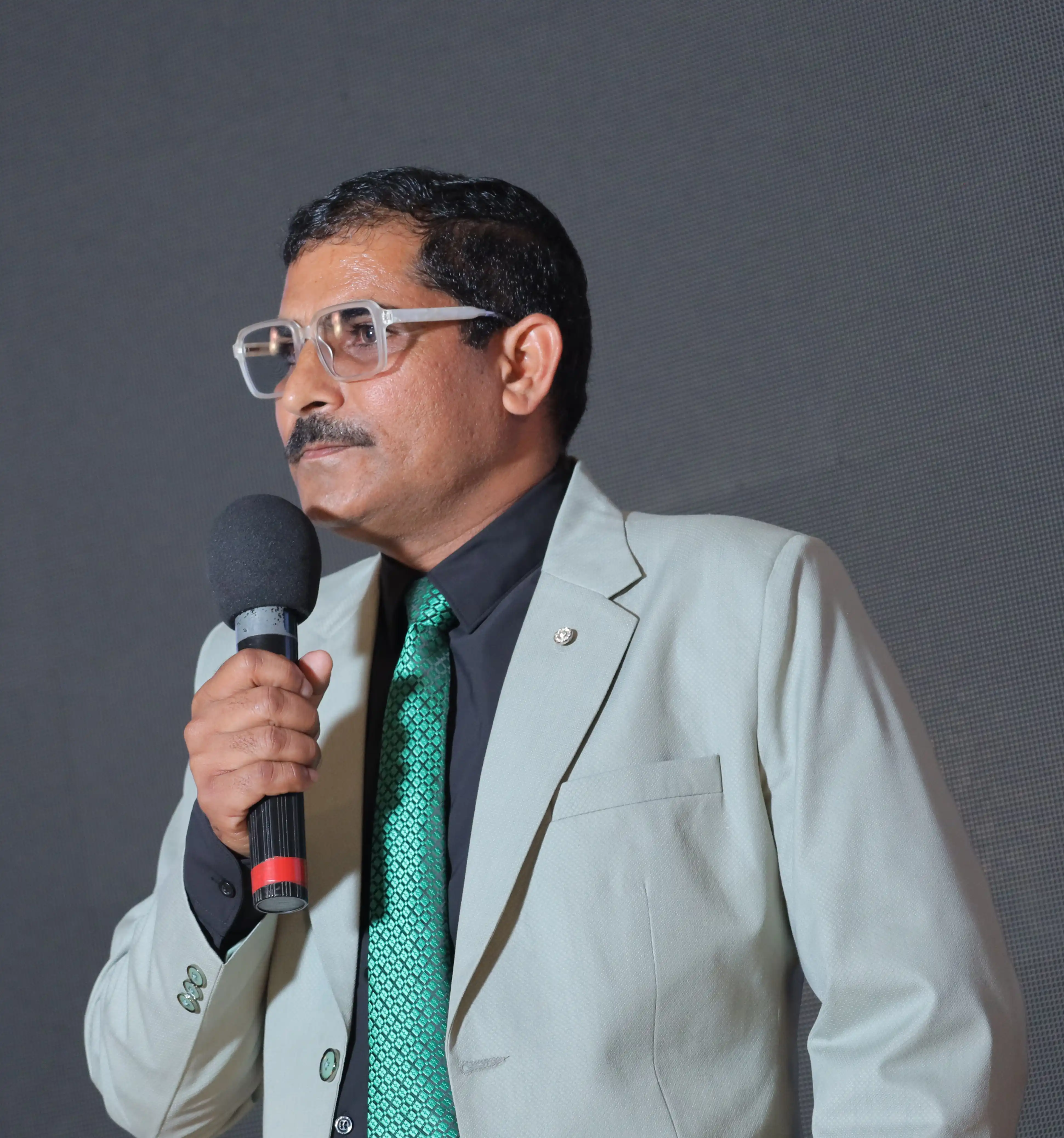 Vikaas Bhola speaking